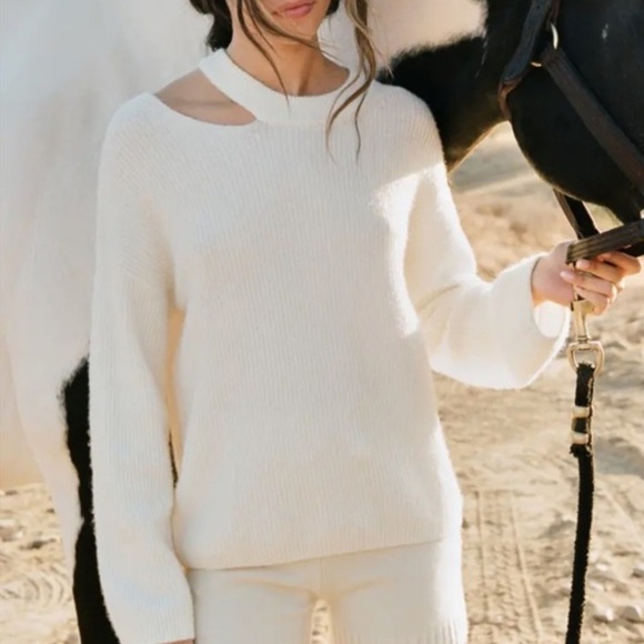 Rails Alexi Asymmetrical Sweater Cream Off White XL Pullover Long Sleeve Cutout - Picture 1 of 11